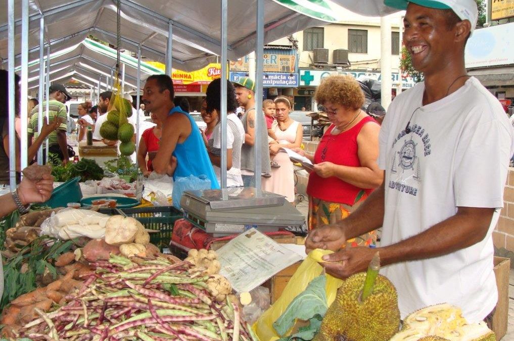 Tem saúde na feira! Lançamento do Projeto Alimentos Saudáveis em Mercados Locais