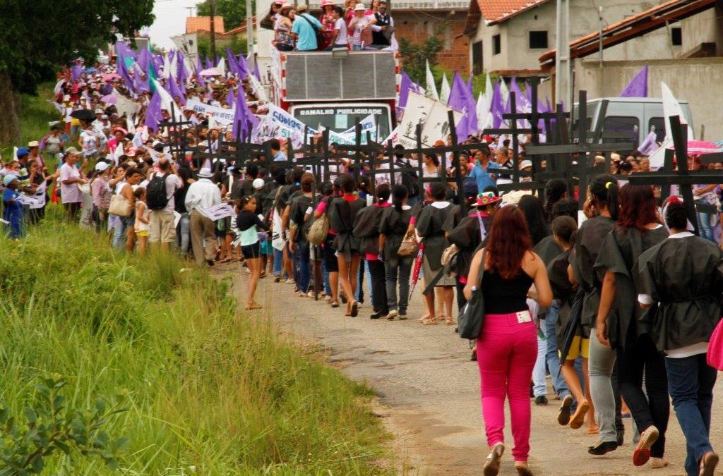 Agricultoras do Polo da Borborema tomam as ruas de Massaranduba-PB reivindicando direitos e o fim da violência contra a mulher
