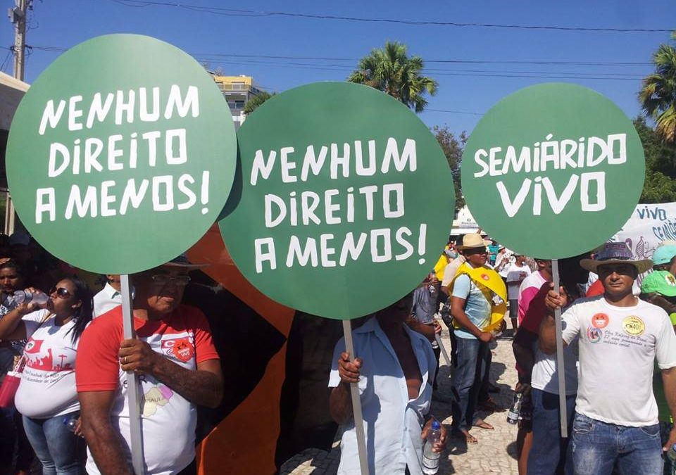 Agricultores e Agricultoras realizam ato público em Juazeiro (BA) pelas ações de convivência com o Semiárido