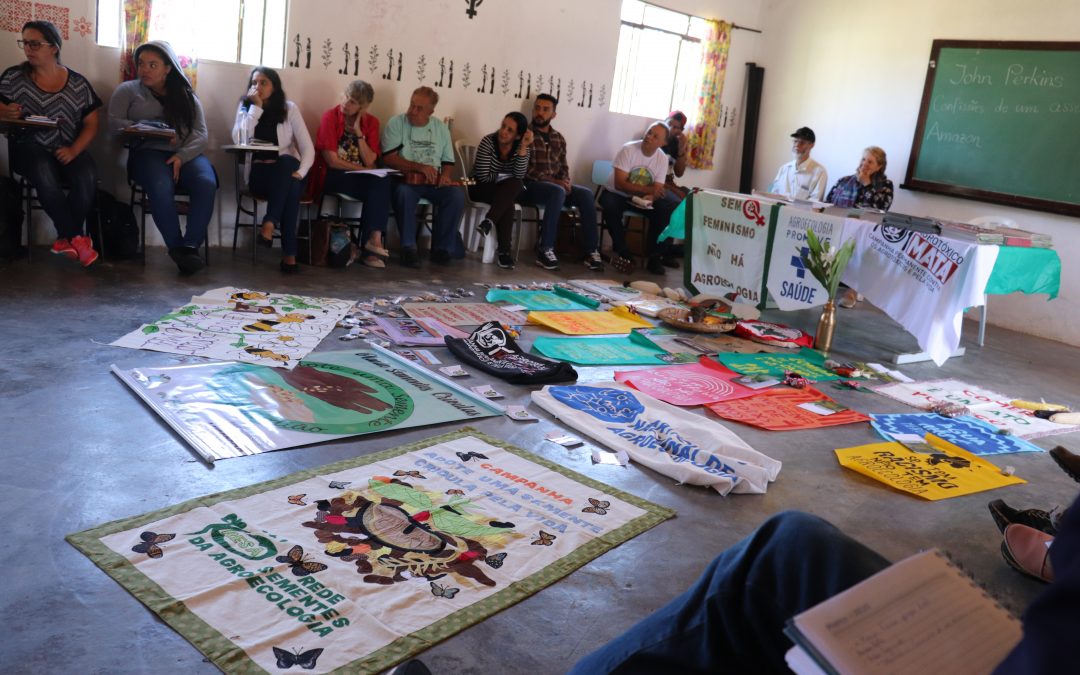 “Guardar sementes é sentir a vida pulsar mais intensamente na gente e no solo”, Ines Polidoro, Comissão Pastoral da Terra (CPT-PR)
