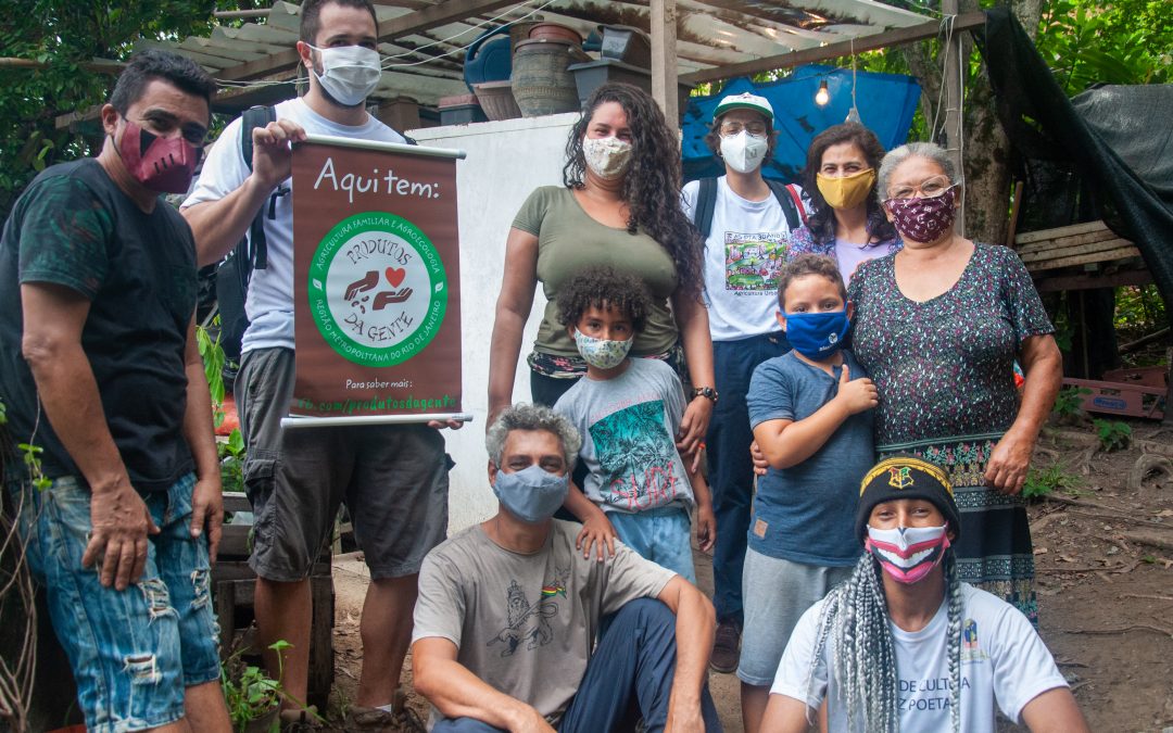 Mutirão do Verdejar: agricultores urbanos trabalham na recuperação de áreas degradadas e produção de alimentos